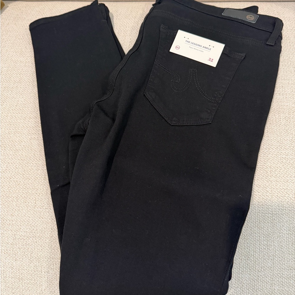 NEW AG Brand The Legging Ankle - Super Skinny Ankle in black size 32